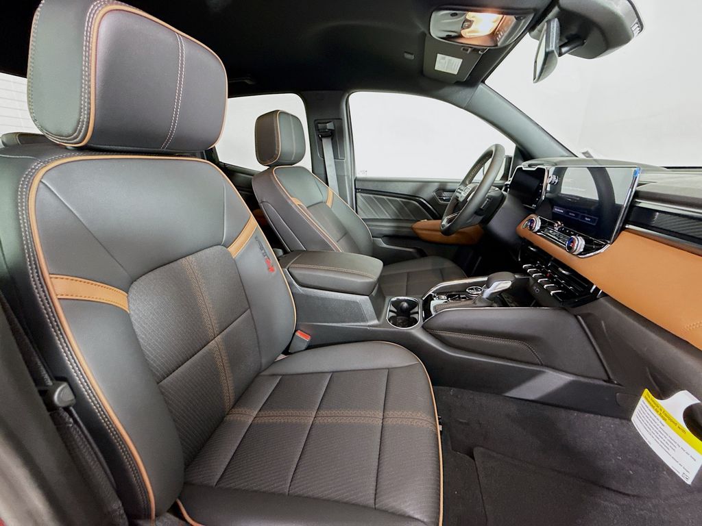2026 GMC Canyon AT4 - Photo 30