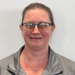 Staff member Kristi Lawson from ID_10fd71d96459