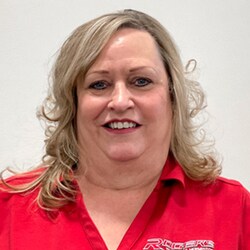 Staff member Lauri Adkins from ID_ccee7d5cbcd0