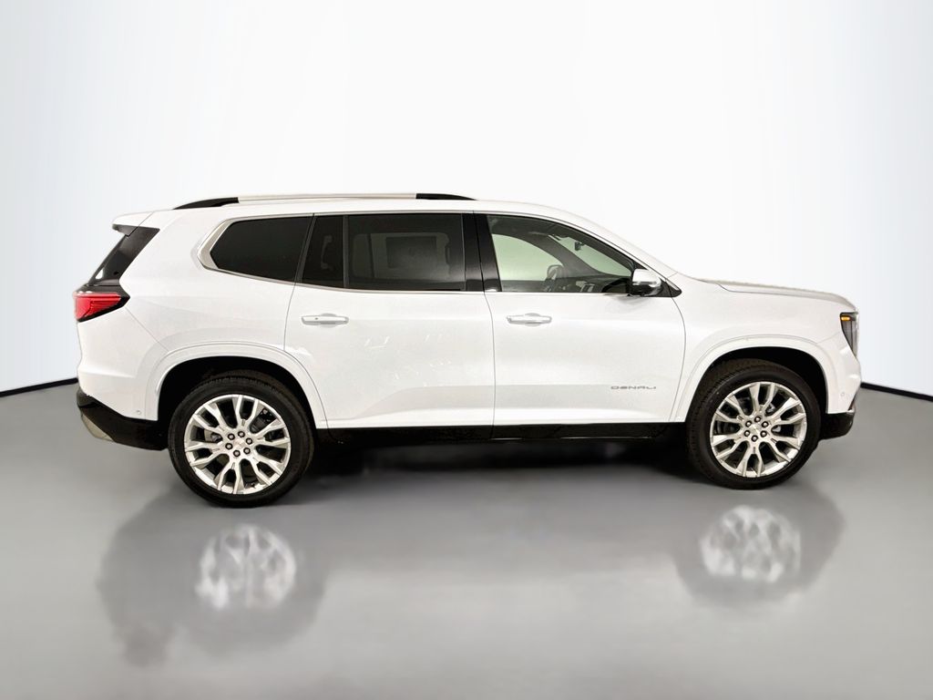 2026 GMC Acadia Denali - Photo 9