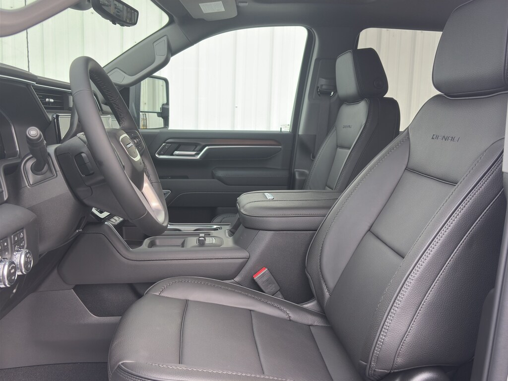 2026 GMC Sierra 2500HD Denali - Photo 12