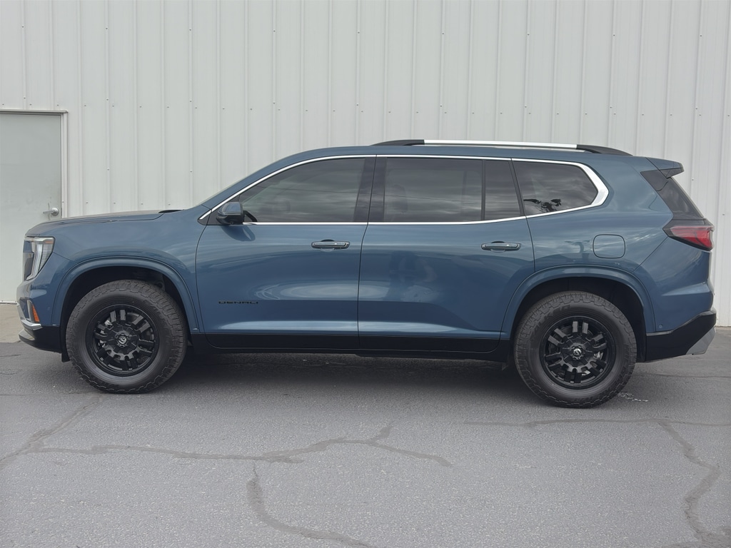 New 2025 GMC Acadia Denali SUV