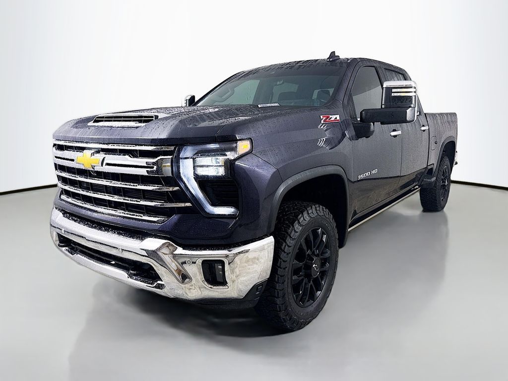 2024 Chevrolet Silverado 3500HD LTZ photo 3