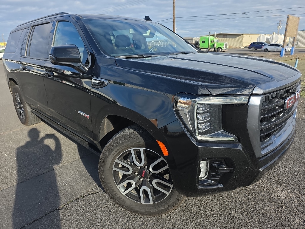 2024 GMC Yukon XL AT4's photo