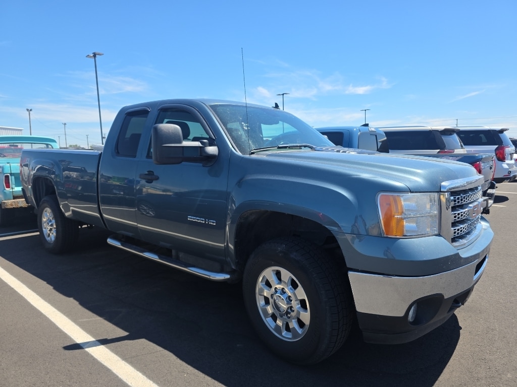 2013 GMC Sierra 4WD Extended Cab 8ft SLE's photo
