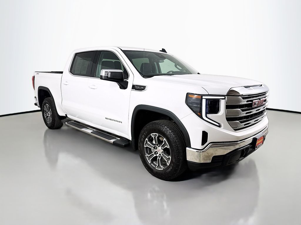 2023 GMC Sierra SLE 4WD Crew Cab Short Box's photo