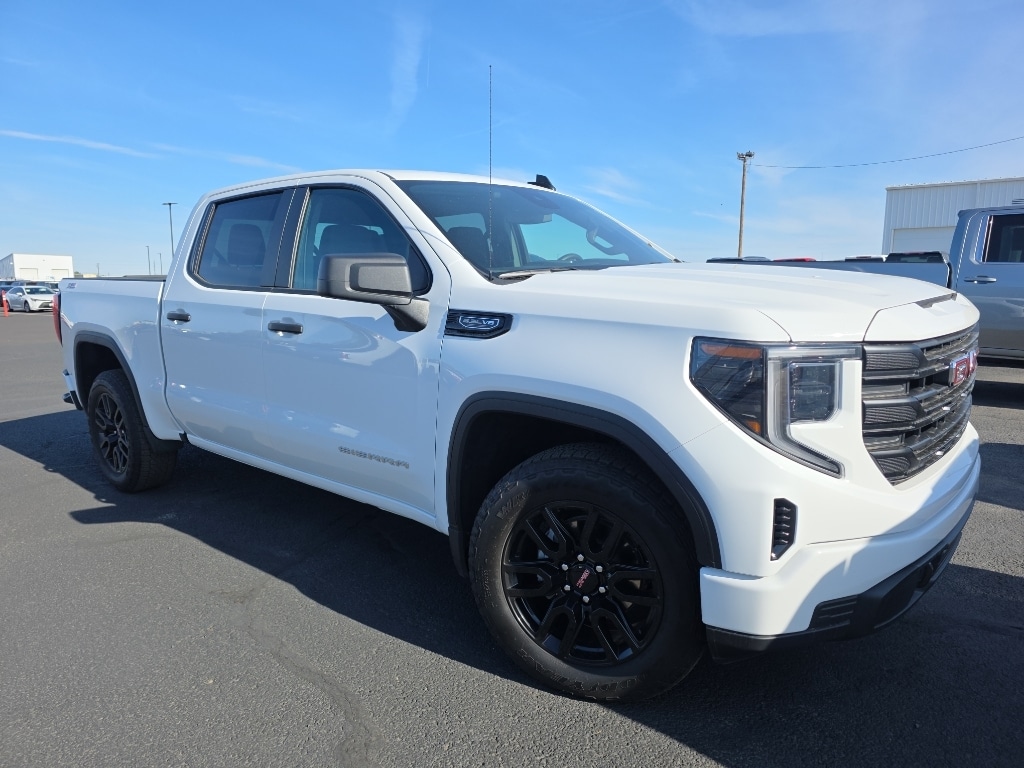 2025 GMC Sierra Pro 4WD Crew Cab Short Box's photo