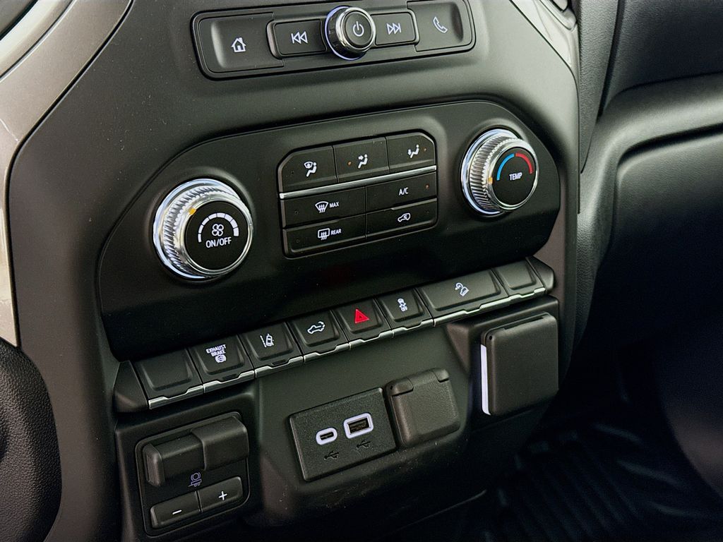 2026 GMC Sierra 3500HD Pro - Photo 18