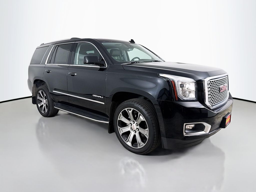 2017 GMC Yukon 4WD Denali's photo