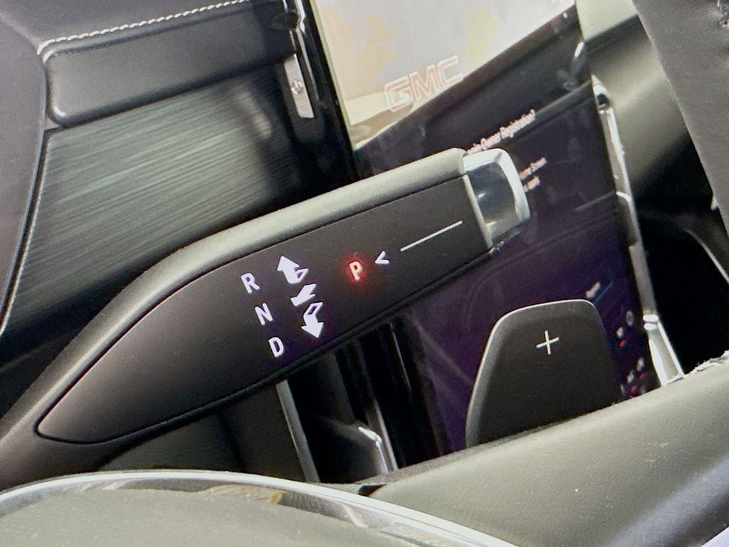 2026 GMC Acadia Elevation - Photo 19
