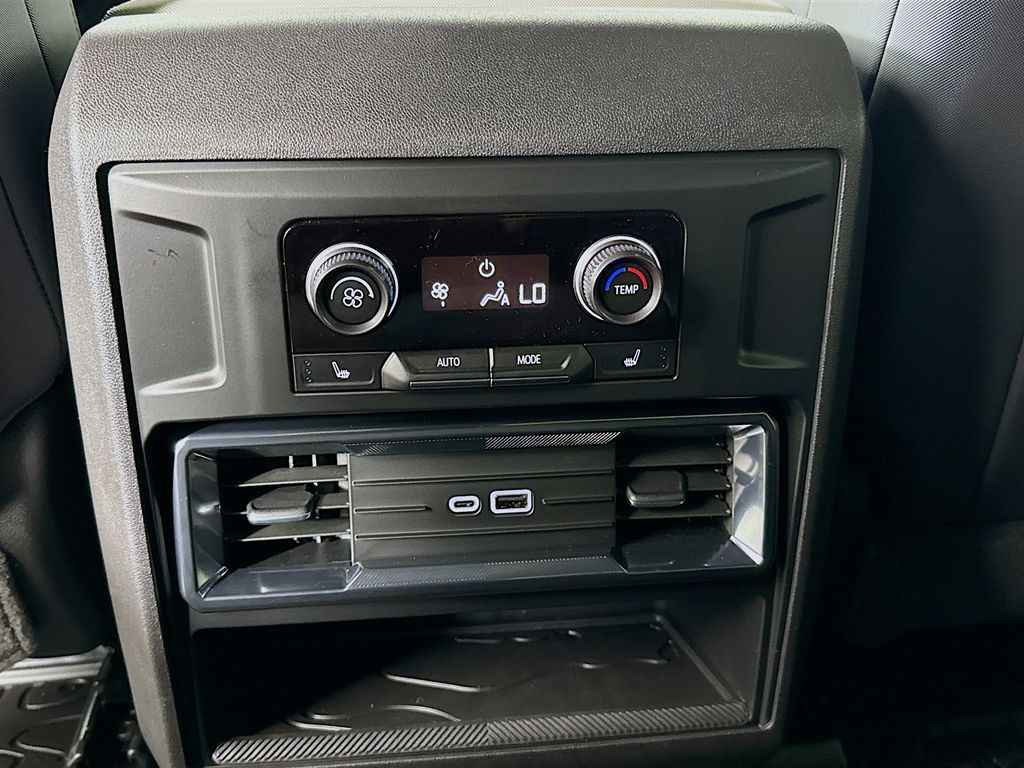 2026 GMC HUMMER EV 2X - Photo 28
