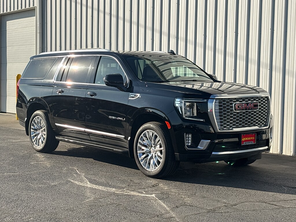 2023 Gmc Yukon XL Denali photo 3
