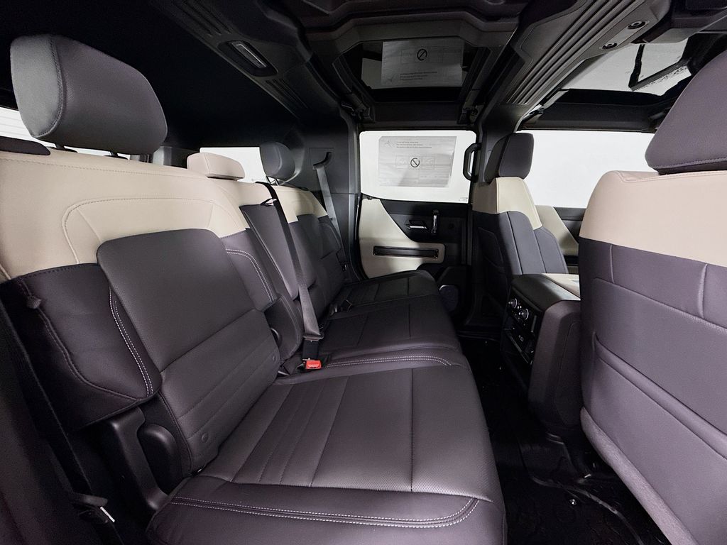 2026 GMC HUMMER EV 2X - Photo 31