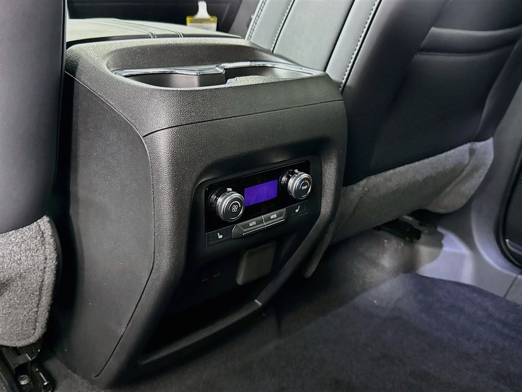 2026 GMC Acadia Denali - Photo 30