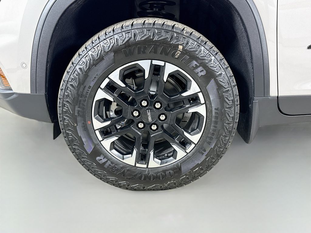 2027 GMC Acadia AT4 - Photo 34