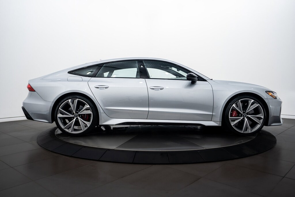 2021 Audi RS 7 photo 3