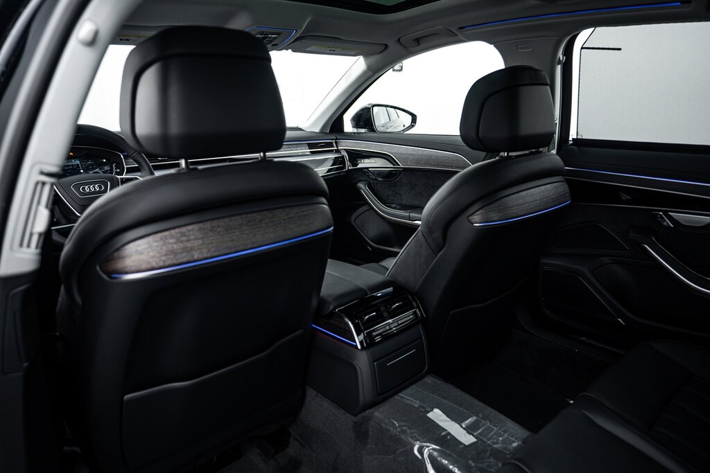 2024 Audi A8 L 55 photo 20