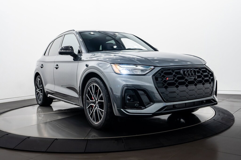 2024 Audi SQ5 Premium Plus photo 2