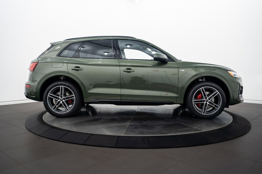 2024 Audi Q5 55 S line Prestige photo 3