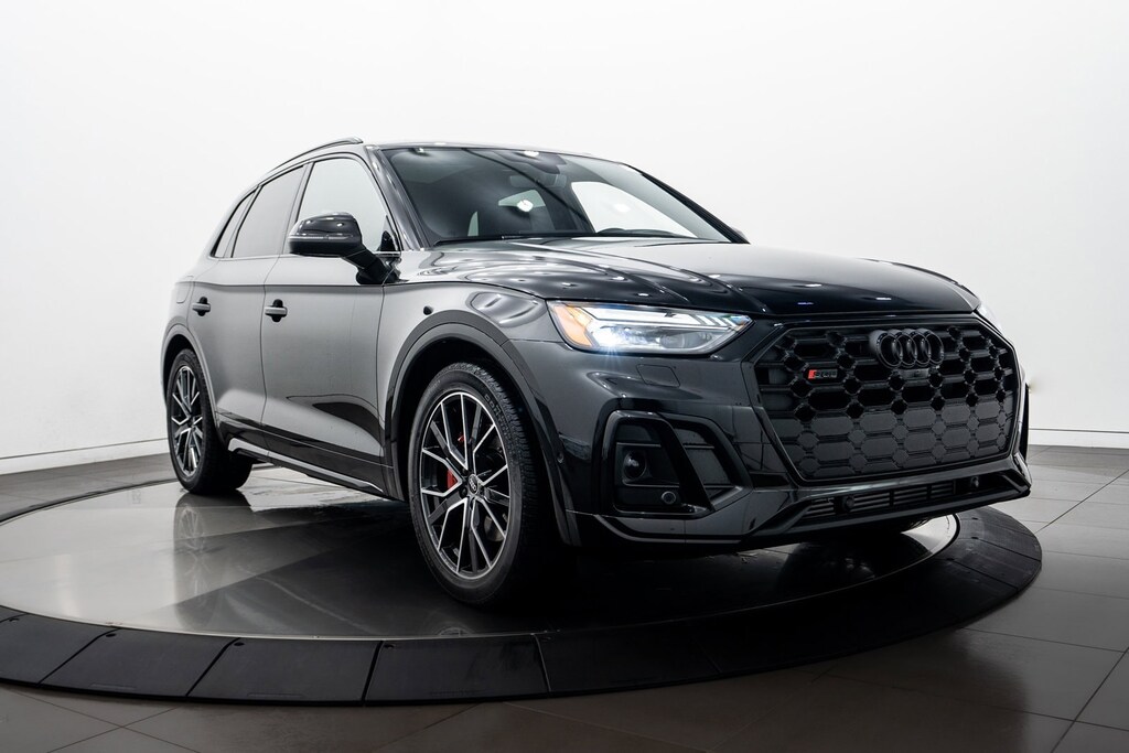 2024 Audi SQ5 Prestige photo 2