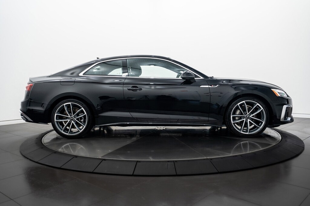 2024 Audi A5 45 S line Premium Plus photo 3
