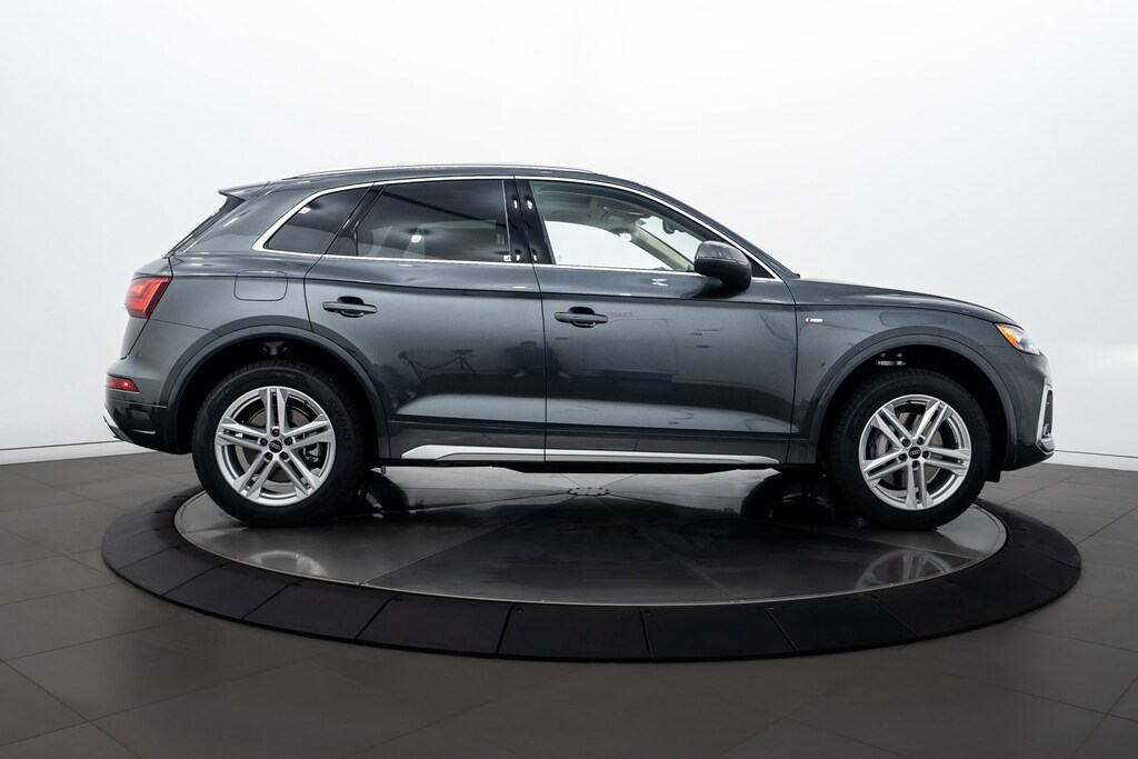 2024 Audi Q5 55 S line Premium Plus photo 3