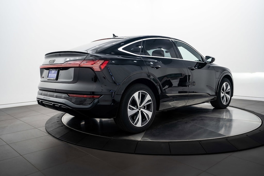 2024 Audi Q8 E-tron line Premium Plus photo 4