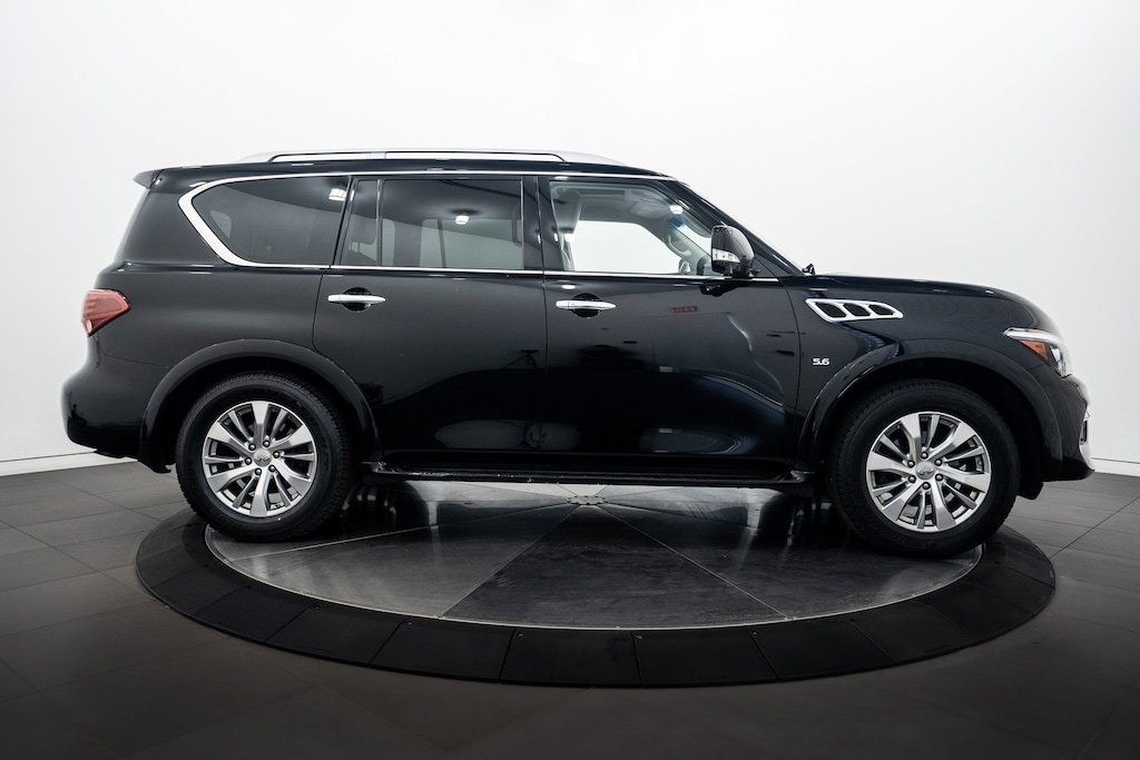 2015 Infiniti QX80 photo 3