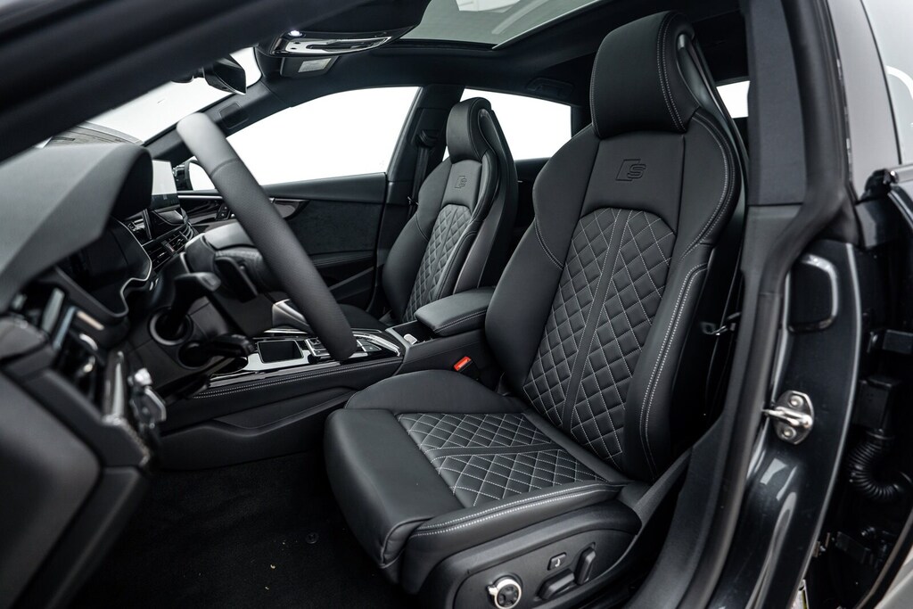 2024 Audi S5 Prestige photo 12