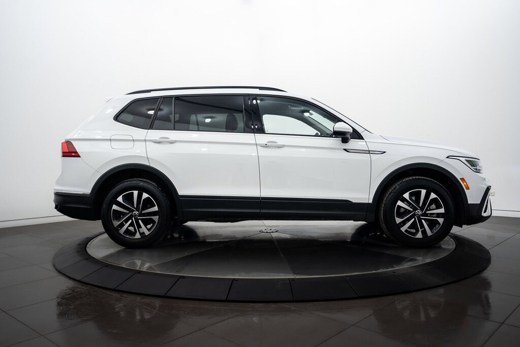 2022 Volkswagen Tiguan S photo 3