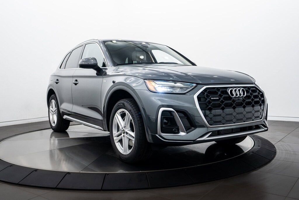 2024 Audi Q5 55 S line Premium Plus photo 2