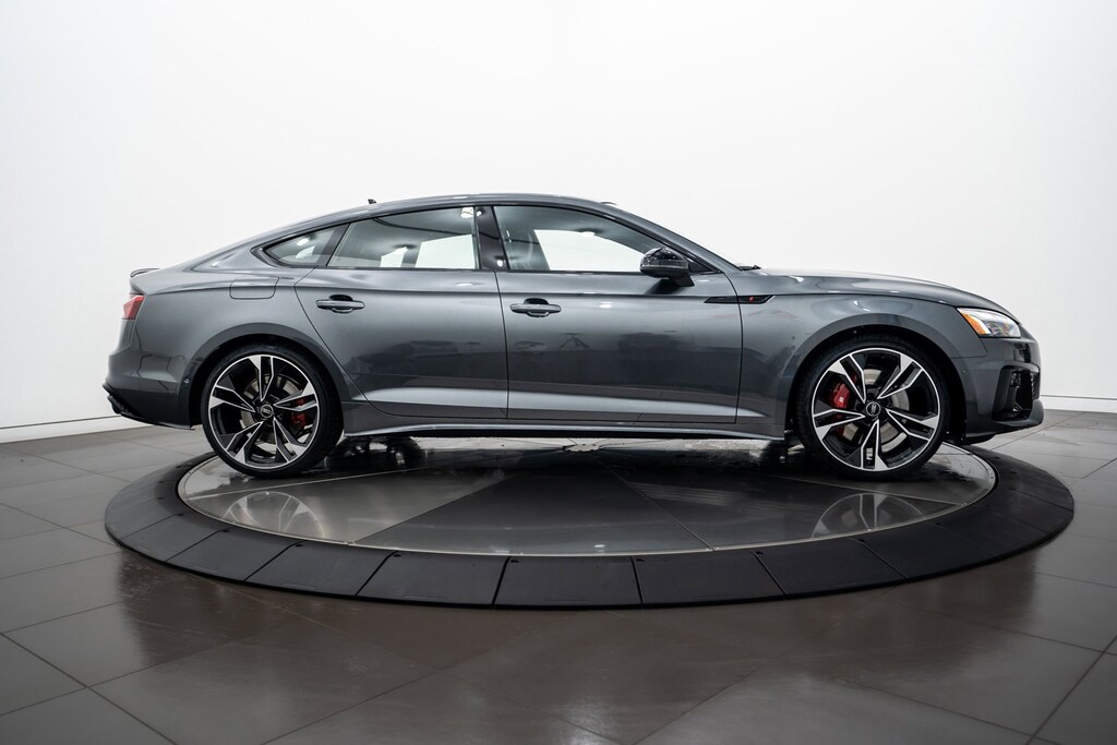 2024 Audi S5 Prestige photo 3