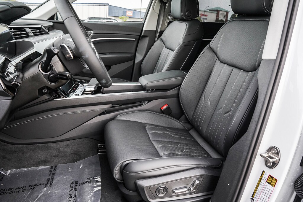 2024 Audi Q8 E-tron Prestige photo 10