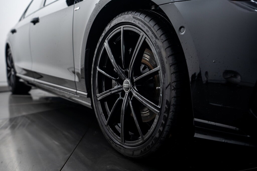 2024 Audi A8 L 55 photo 22