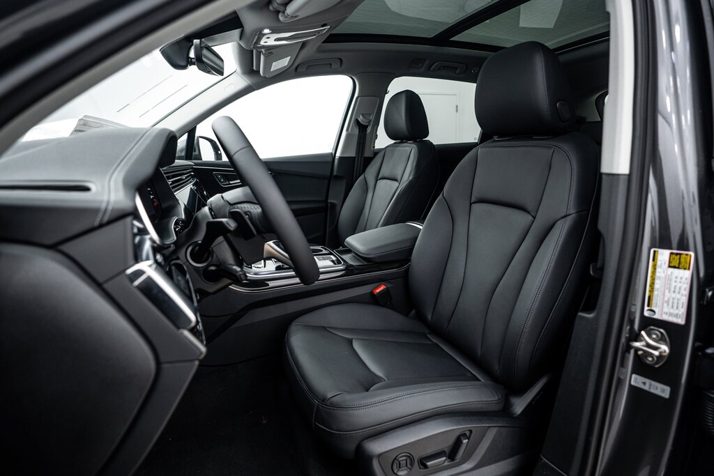 2024 Audi Q7 45 Premium photo 11