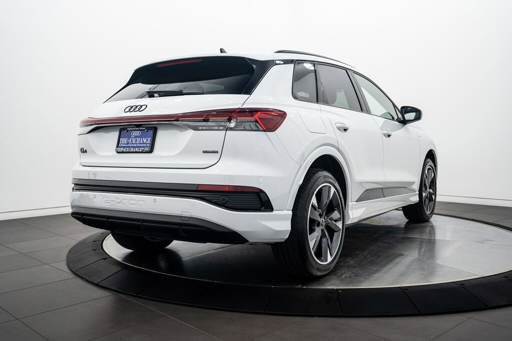 2023 Audi Q4 50 E-tron Premium photo 4