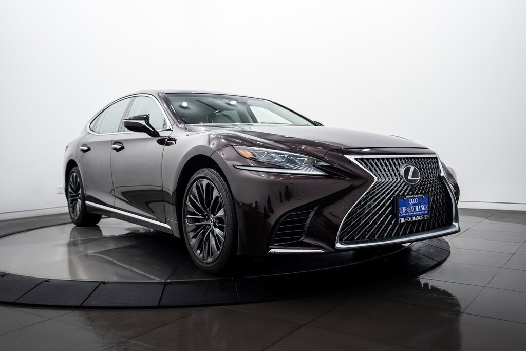 2020 Lexus LS 500 photo 2