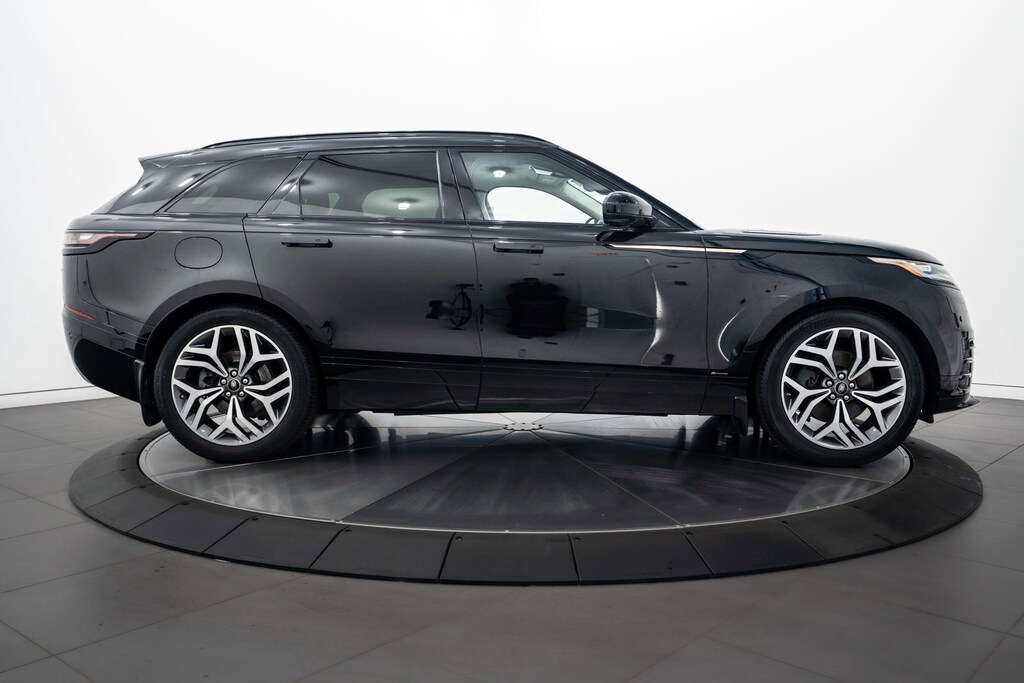 2020 Land Rover Range Rover Velar R-Dynamic S photo 3