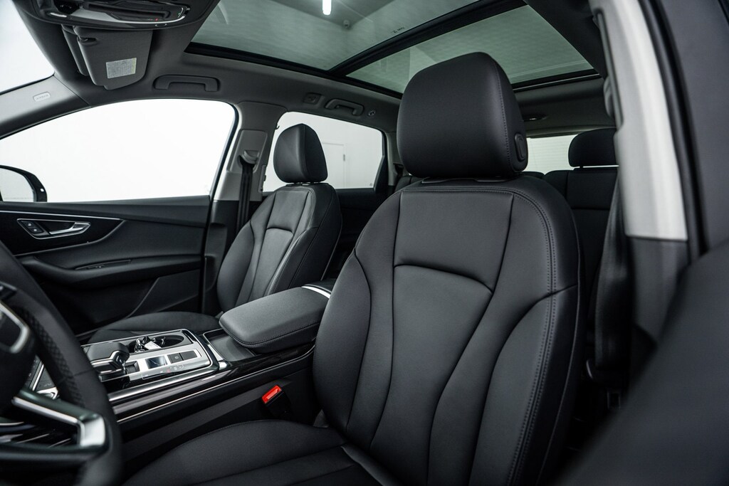 2024 Audi Q7 45 Premium photo 12