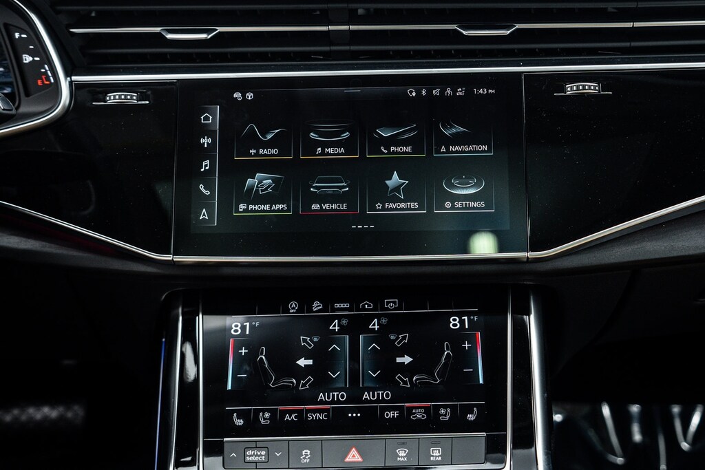 2024 Audi Q7 45 Premium Plus photo 9