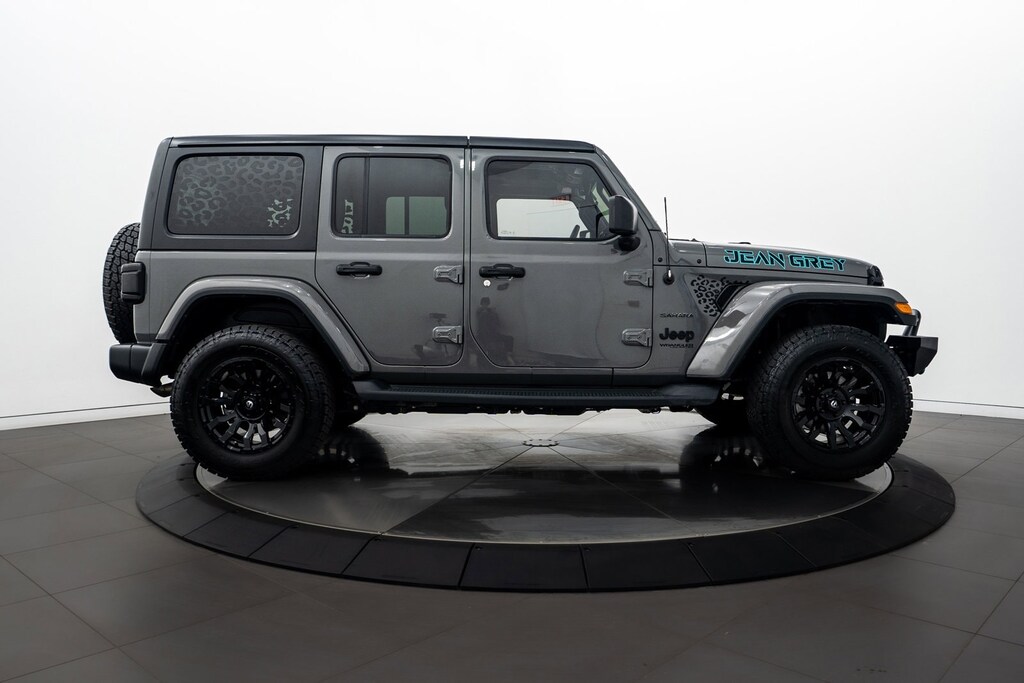 2018 Jeep Wrangler Unlimited Sahara photo 4