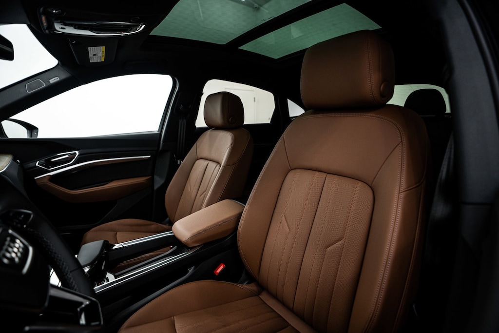 2024 Audi Q8 E-tron line Premium Plus photo 14