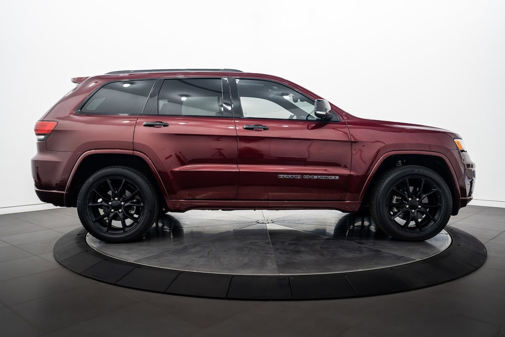 2021 Jeep Grand Cherokee Overland photo 3