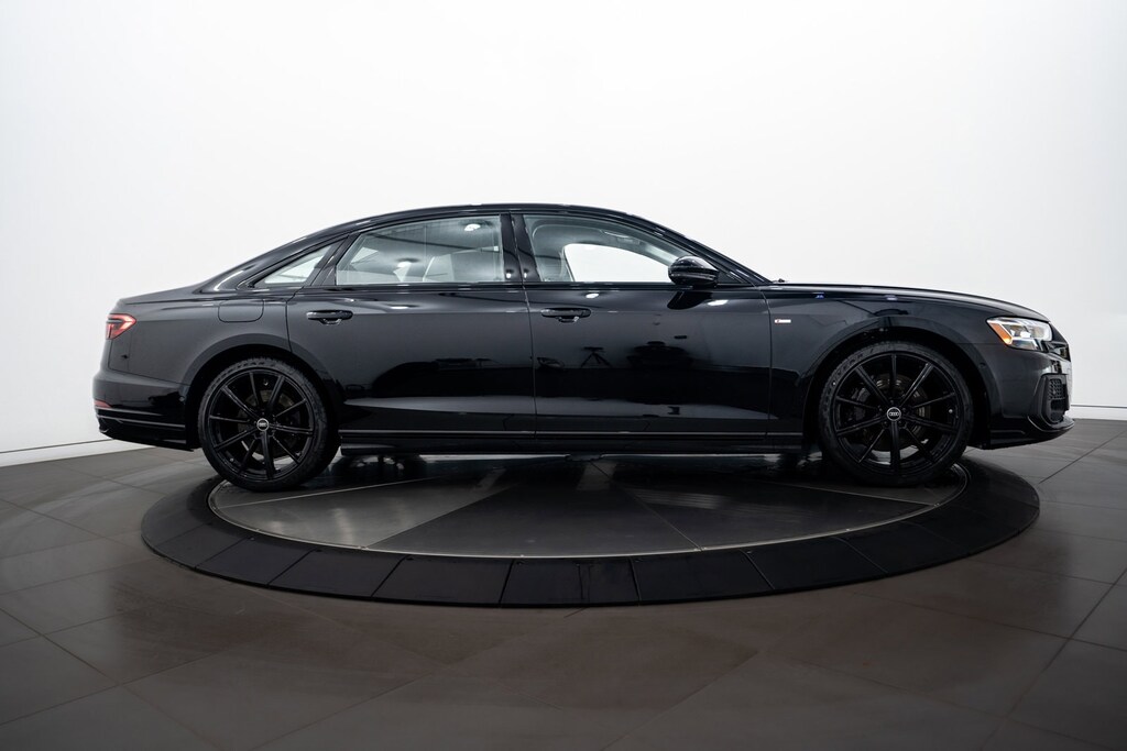 2024 Audi A8 L 55 photo 2