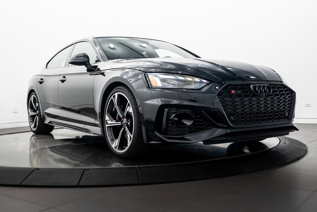 2024 Audi RS 5 photo 2