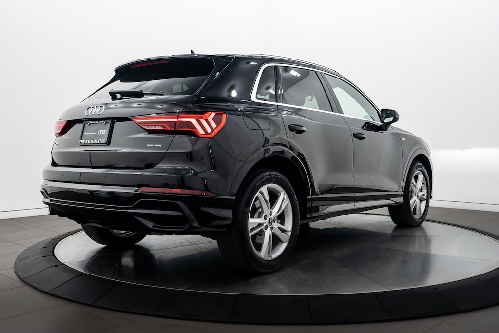 2021 Audi Q3 S line Premium Plus photo 4