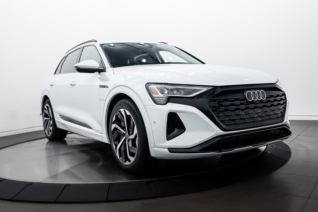 2024 Audi Q8 E-tron Premium Plus photo 2