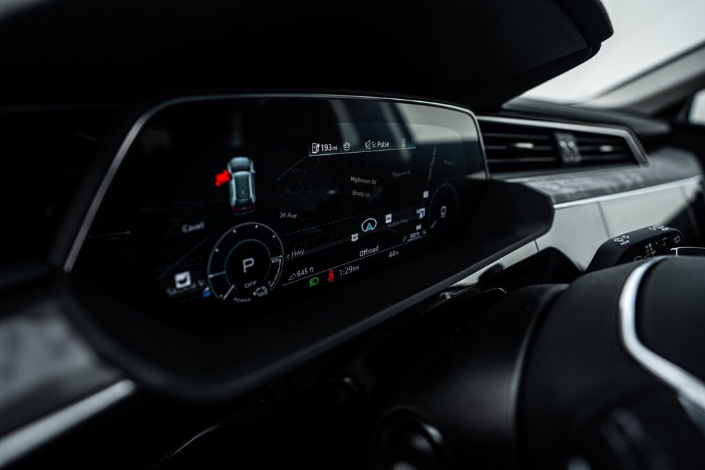 2024 Audi Q8 E-tron Premium Plus photo 14