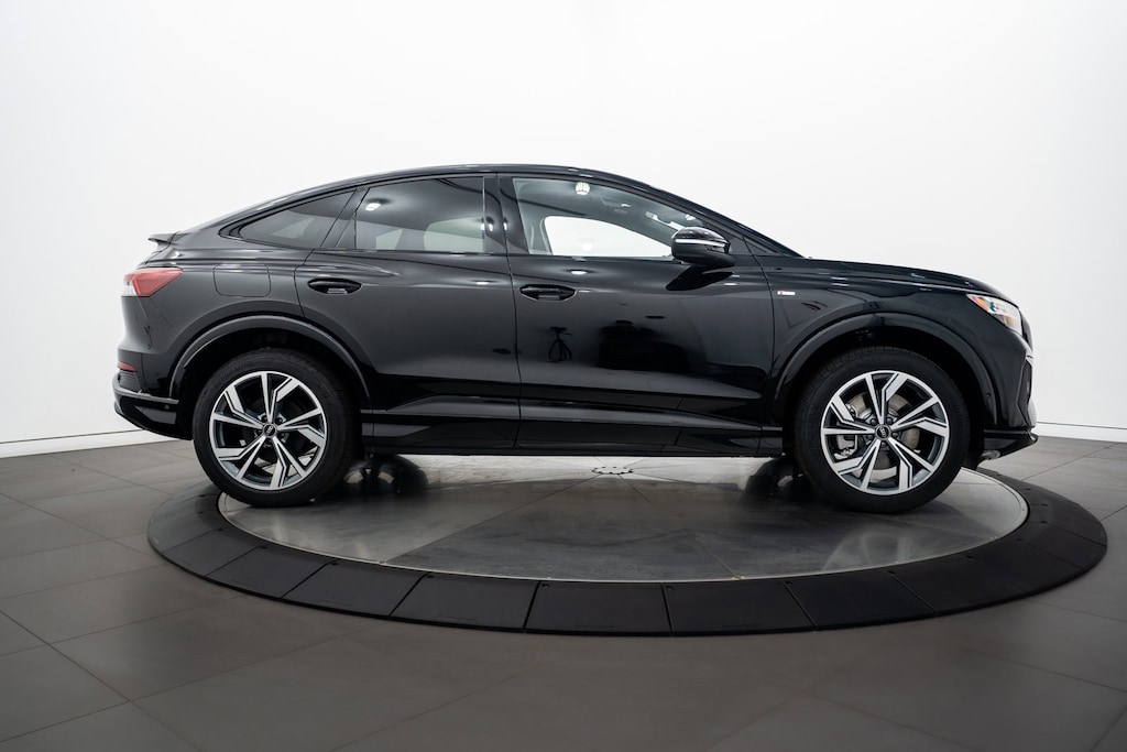 2024 Audi Q4 Sportback E-tron 50 Prestige photo 3