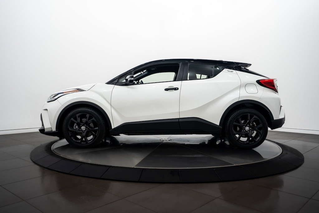 2021 Toyota C-HR Nightshade Edition photo 7